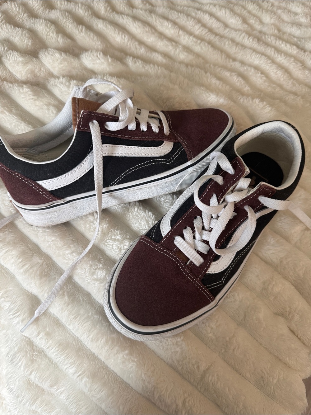 Kids Burgundy and Black Low-Top Skate Sneakers - Vans